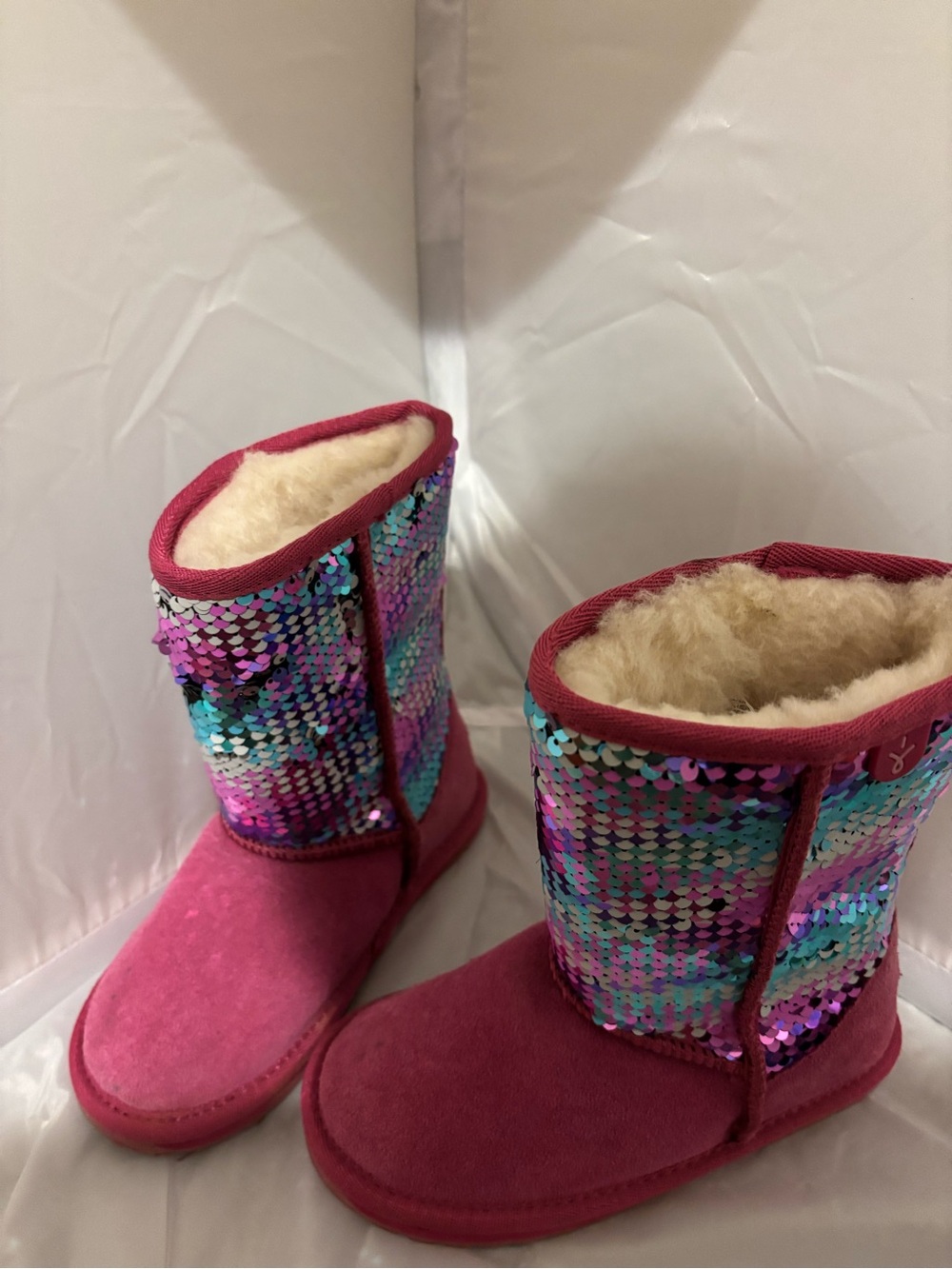 Kids Pink EMU AUSTRALIA Sequin Faux Fur Winter Boots. Size 11 kids